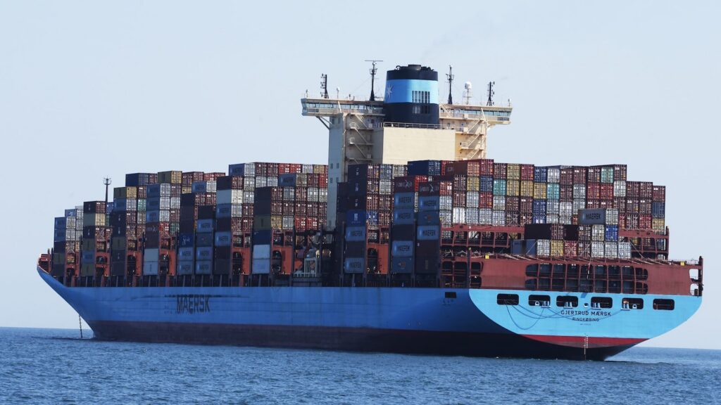 Barco de carga marítima