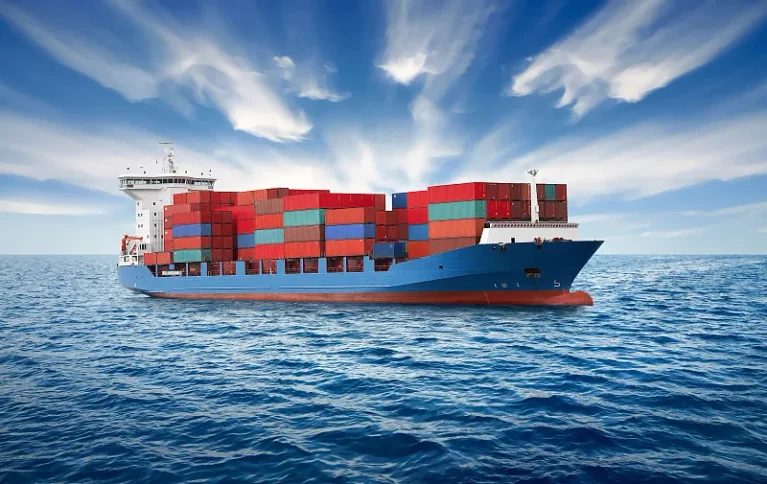 Fletes marítimos desde Asia a Sudamérica: menos espacios y nuevas alzas para octubre